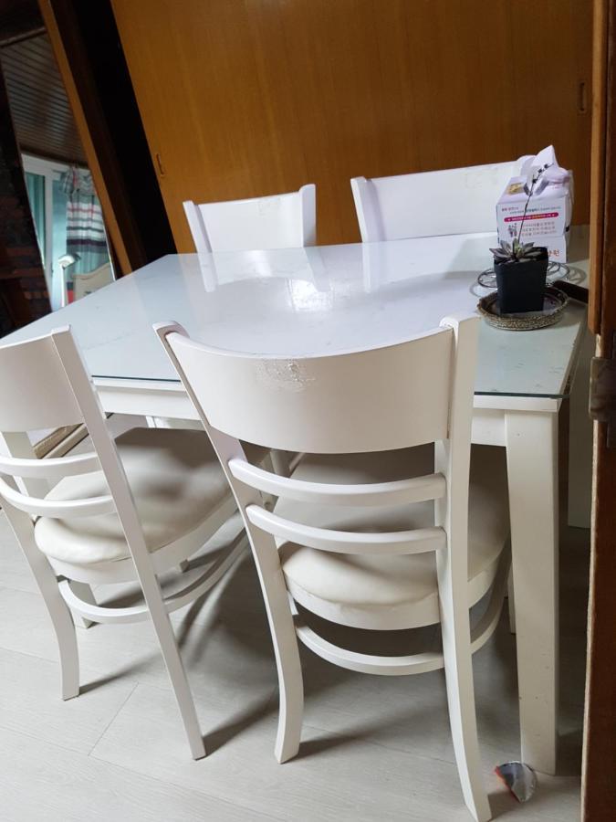 Riverside Guest house *